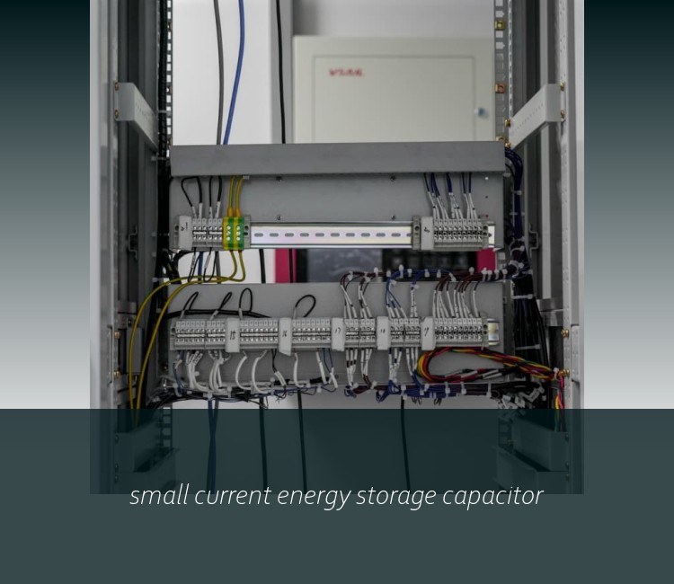small current energy storage capacitor